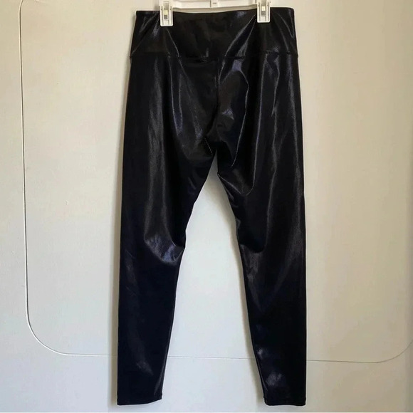 3/$39 NWOT Shiny Shine leggings L - Picture 3 of 4